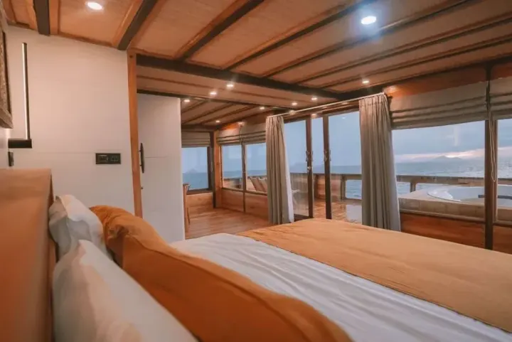 Master cabin